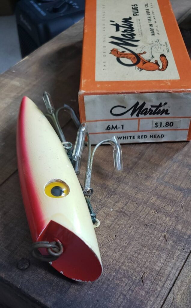 Vintage Martin fishing plug. Gleanings From the Word. Devotionals