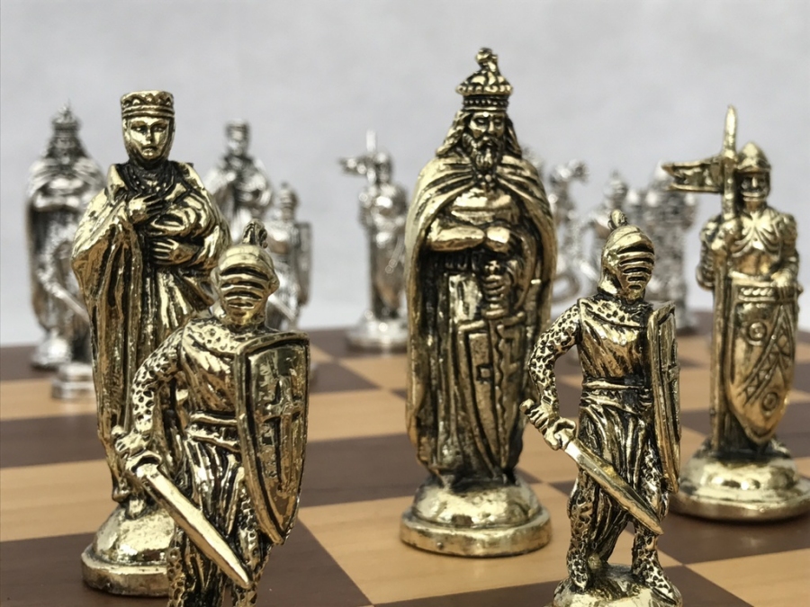 chess set - crusader style pieces