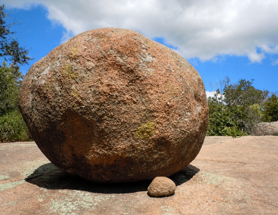 Upion this rock - large rock small stone